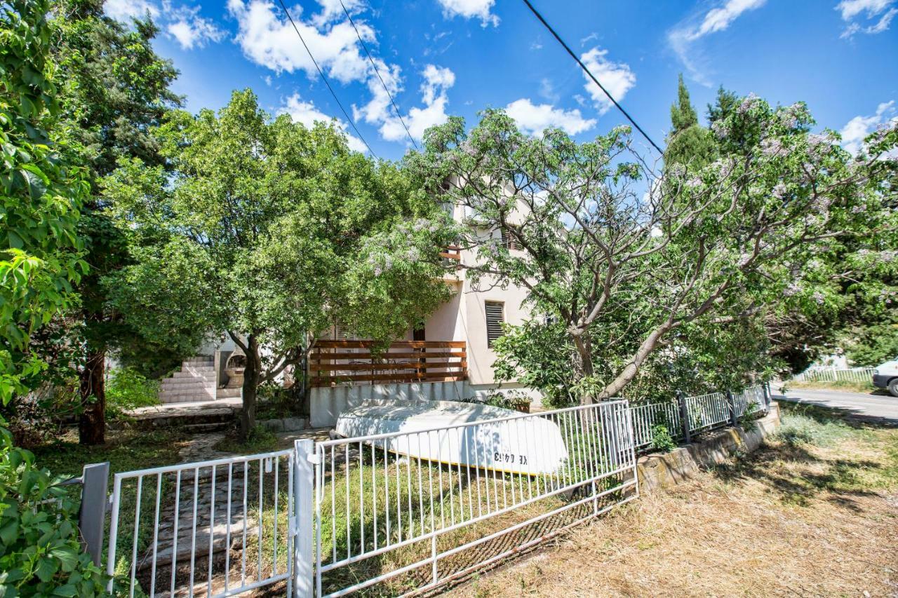 Vacation House Anna Karlobag Exterior photo